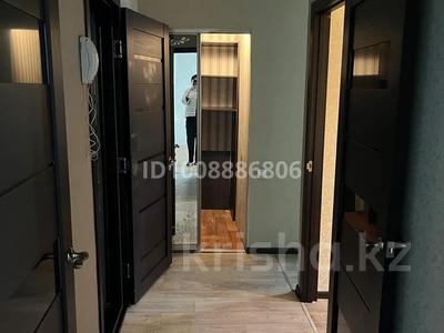 2-бөлмелі пәтер · 45 м² · 1/5 қабат, Майкудук, 16й микрорайон 49, бағасы: 10.2 млн ₸ в Караганде, Алихана Бокейханова р-н