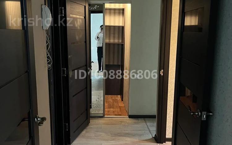 2-бөлмелі пәтер · 45 м² · 1/5 қабат, Майкудук, 16й микрорайон 49, бағасы: 10.2 млн ₸ в Караганде, Алихана Бокейханова р-н — фото 2