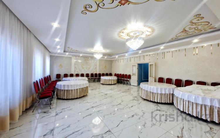 Отдельный дом · 6 комнат · 324.8 м² · 7.5 сот., Рудненская 107/2 за 85 млн ₸ в Костанае — фото 2