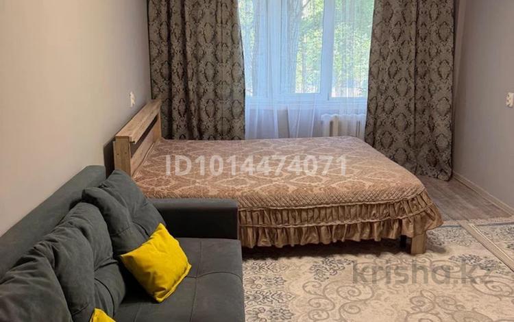 1-комнатная квартира · 30 м² · 2/5 этаж, Виноградова за 150 000 ₸ в Усть-Каменогорске — фото 2