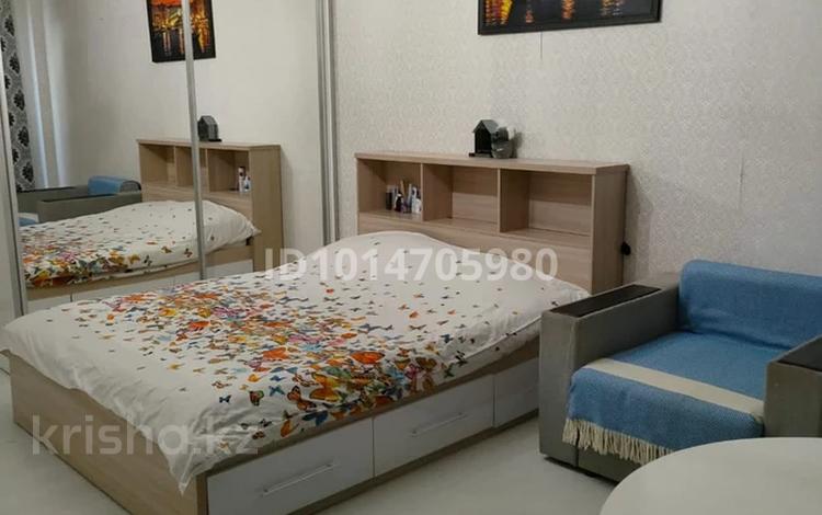 1-комнатная квартира · 35 м² · 2/9 этаж, Сауран 3 за 220 000 ₸ в Астане, Есильский р-н — фото 2