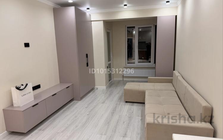 1-комнатная квартира · 30 м² · 9/17 этаж, Ауэзова 2/4 за 300 000 ₸ в Алматы, Алмалинский р-н — фото 2