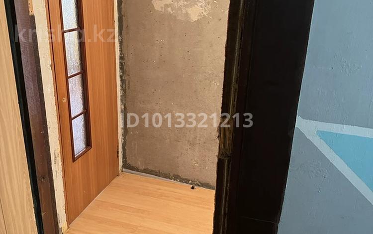 2-бөлмелі пәтер · 50 м² · 7/9 қабат, Ескі қала, Матросова 25 — Возле Мед колледжа, бағасы: 15 млн ₸ в Актобе, Старый город — фото 27