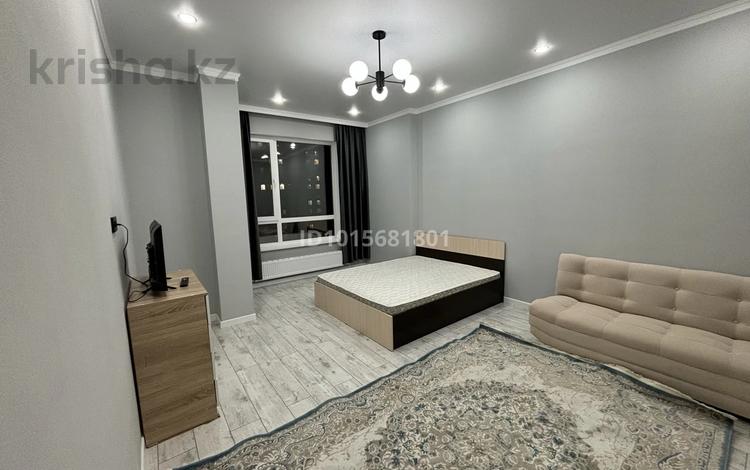 1-бөлмелі пәтер · 50 м² · 7/16 қабат, Кайым Мухамедханов 23а, бағасы: 300 000 ₸ в Астане, Нура р-н — фото 2