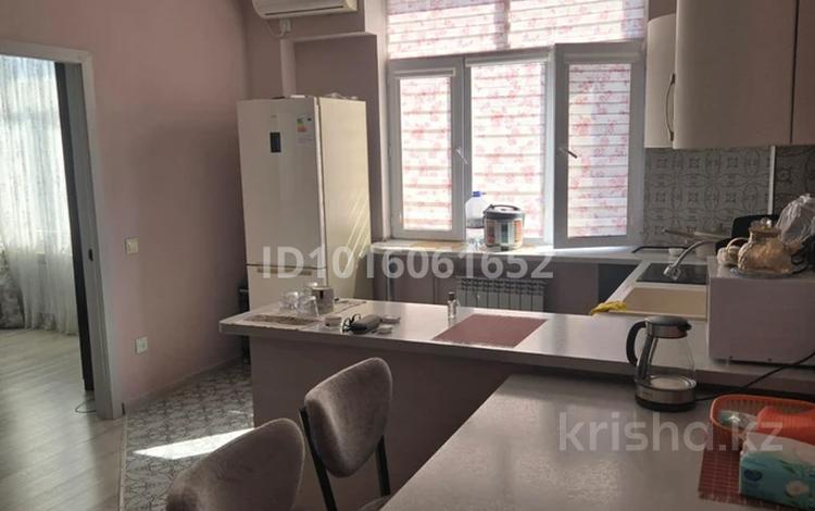 2-комнатная квартира · 56 м² · 10/12 этаж, 16-й мкр 56 за 220 000 ₸ в Актау — фото 2