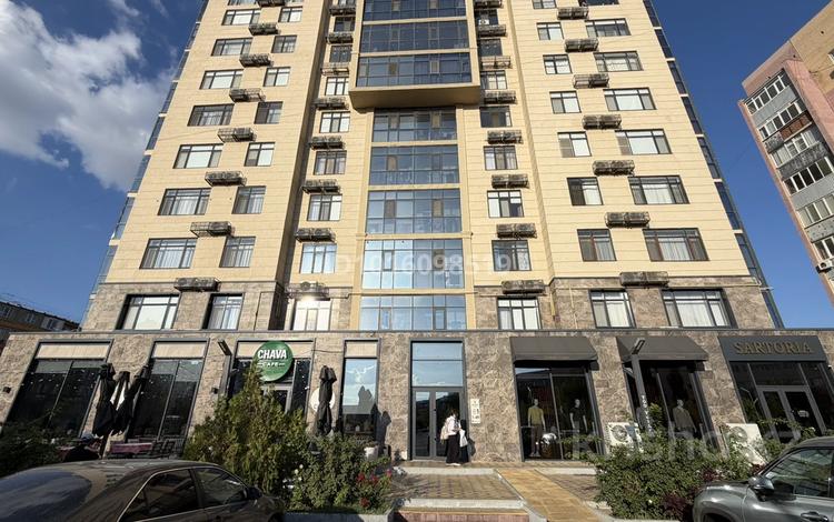 6-комнатная квартира · 220 м² · 7/10 этаж, мкр Центральный, Абая 26а за 140 млн ₸ в Атырау — фото 2