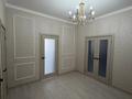 6-комнатная квартира · 220 м² · 7/10 этаж, мкр Центральный, Абая 26а за 140 млн ₸ в Атырау — фото 28