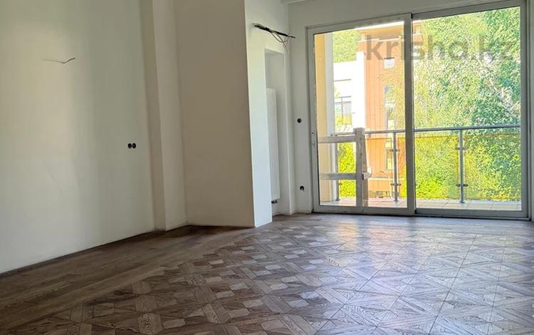 4-комнатная квартира · 150 м² · 3/3 этаж, Улытау 180/5 — Вверх по Дулати за 230 млн ₸ в Алматы, Бостандыкский р-н — фото 9