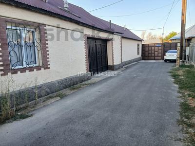 Отдельный дом · 6 комнат · 140 м² · 6 сот., Рыночная — Центр плова за 38 млн ₸ в Таразе