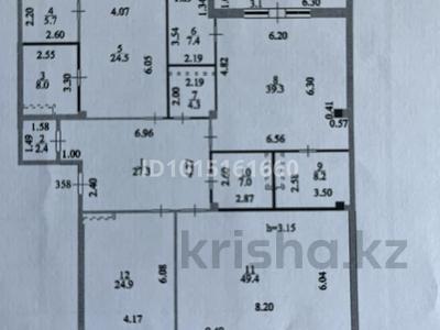 3-бөлмелі пәтер · 213 м² · 5/8 қабат, Мәңгілік Ел 21, бағасы: 107 млн ₸ в Астане, Есильский р-н