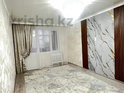 1-комнатная квартира · 31 м² · 3/5 этаж, мкр Айгуль, Матросова за 11.5 млн 〒 в Уральске