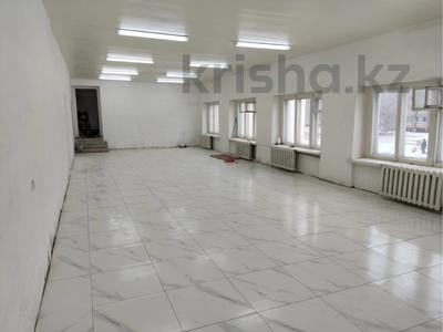 Свободное назначение, офисы, магазины и бутики, салоны красоты, фитнес и спорт, медцентры и аптеки, образование, кабинеты и рабочие места, студии · 200 м² за 360 000 〒 в Житикаре