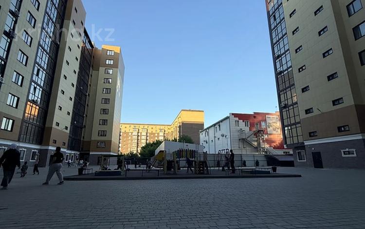 1-комнатная квартира · 54 м² · 10/10 этаж, Громова 18 за 26.5 млн ₸ в Уральске — фото 2