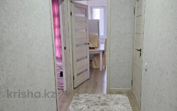 1-комнатная квартира, 40 м², 5/8 этаж, Аргынбекова за 22.5 млн 〒 в Шымкенте, Каратауский р-н — фото 2