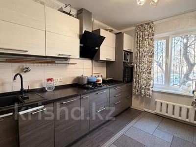 4-комнатная квартира · 81 м² · 1/5 этаж, мкр Тастак-2 44 — ул. Бруселовский за 60 млн 〒 в Алматы, Алмалинский р-н