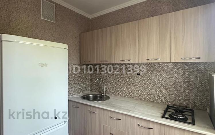 2-комнатная квартира · 44 м² · 4/4 этаж, мкр №10 А 13 за 280 000 ₸ в Алматы, Ауэзовский р-н — фото 2