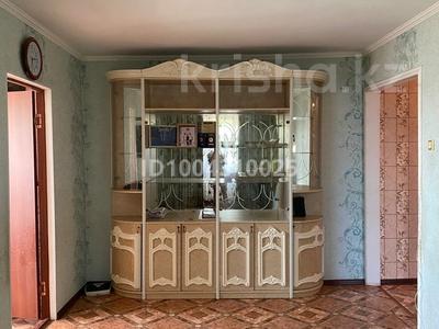 2-комнатная квартира · 45.5 м² · 5/5 этаж, Акбулак 1мкр 21 за 11.5 млн 〒 в Таразе