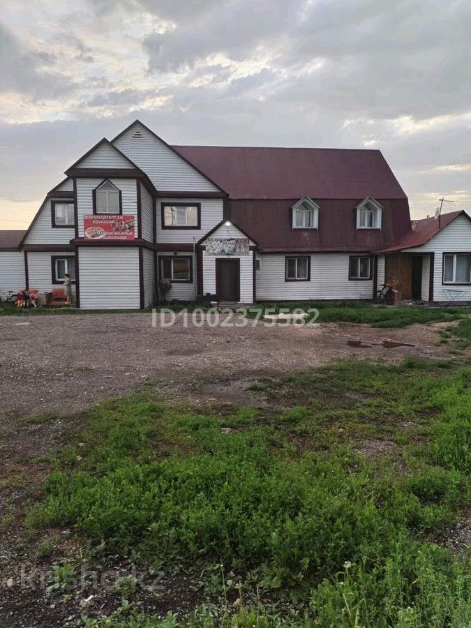 Отдельный дом · 20 комнат · 700 м² · 14 сот.