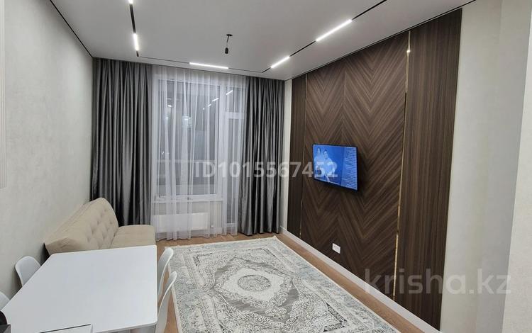 2-бөлмелі пәтер · 45 м² · 3/12 қабат, Жубан Молдагалиев 5, бағасы: 300 000 ₸ в Астане, Нура р-н — фото 2