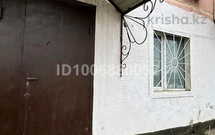 Офисы, магазины и бутики, салоны красоты, образование, кабинеты и рабочие места, студии · 46 м² за 200 000 〒 в  — фото 2