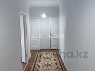2-бөлмелі пәтер · 64 м² · 2/6 қабат, мкр Сары Арка, Исенова 85 — Областной Акимат, бағасы: 230 000 ₸ в Атырау