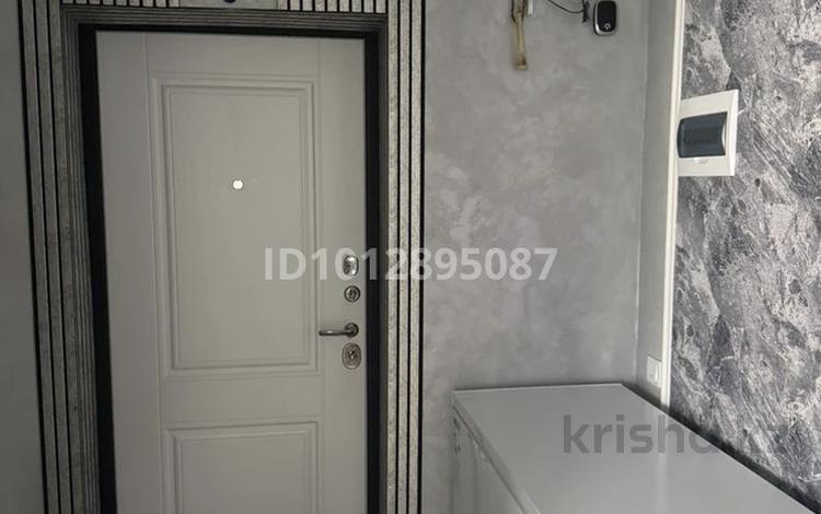 3-комнатная квартира · 95.6 м² · 3/9 этаж, 32А мкр 10 за 33 млн ₸ в Актау — фото 2