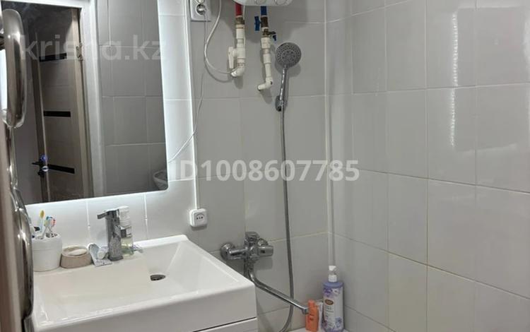 2-бөлмелі пәтер · 44.6 м² · 2/5 қабат, Нефтянников 23, бағасы: 12 млн ₸ в Актобе, мкр Гормолзавод — фото 2
