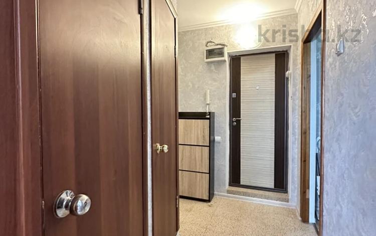1-комнатная квартира · 32 м² · 4/5 этаж, мкр 5, Тургенева за 11.7 млн ₸ в Актобе — фото 2