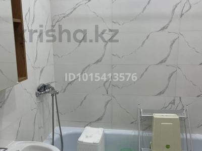 2-комнатная квартира · 65 м² · 1/6 этаж, Утепова 38 — Напротив ЦМР за 250 000 ₸ в Усть-Каменогорске, Ульбинский