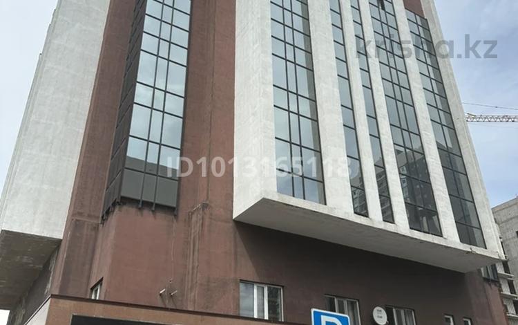 Офисы · 4600 м² за 2.2 млрд ₸ в Астане, Нура р-н — фото 2