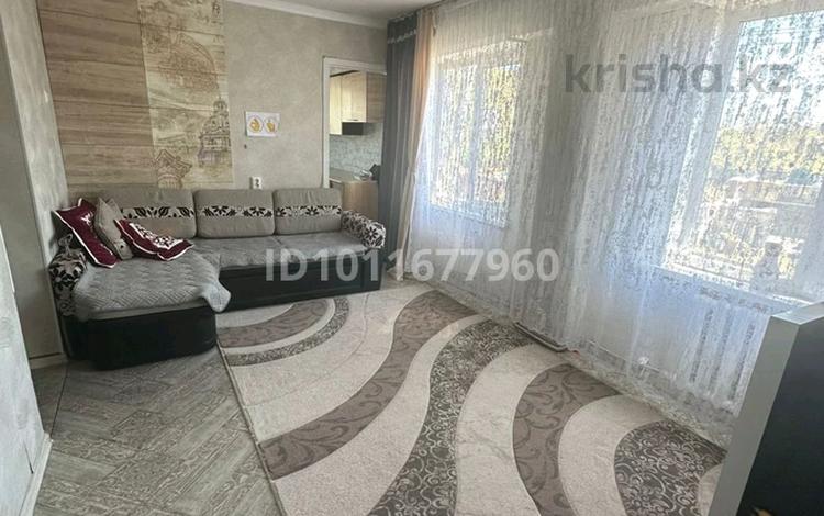 4-бөлмелі пәтер · 61 м² · 2/2 қабат, Нагорная 1б 4, бағасы: 9 млн ₸ в Усть-Каменогорске — фото 2