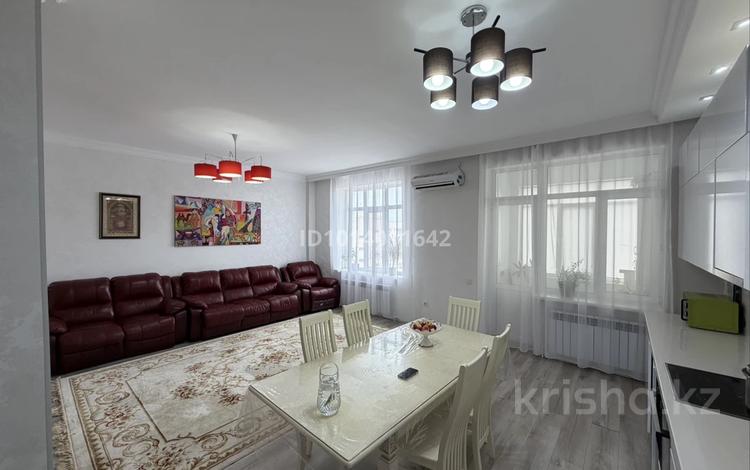 3-комнатная квартира · 106.4 м² · 8/12 этаж, мкр 11, Аз-Наурыз 144 за 38.5 млн ₸ в Актобе — фото 2