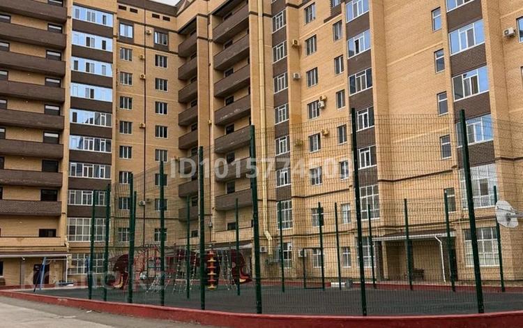 1-бөлмелі пәтер · 50 м² · 6/8 қабат, Алии Молдагуловой 30б/1 — Рынка Алия центр.пересечение ул.Маресьева, бағасы: 28 млн ₸ в Актобе — фото 2
