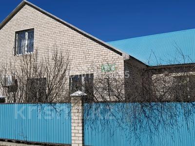 Отдельный дом · 8 комнат · 180 м², мкр 12 26 за 560 000 〒 в Актобе