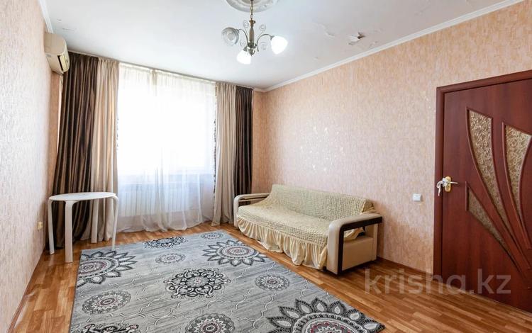 1-бөлмелі пәтер · 43.7 м² · 9/9 қабат, мкр Мамыр-3 20, бағасы: ~ 29.5 млн ₸ в Алматы, Ауэзовский р-н — фото 2