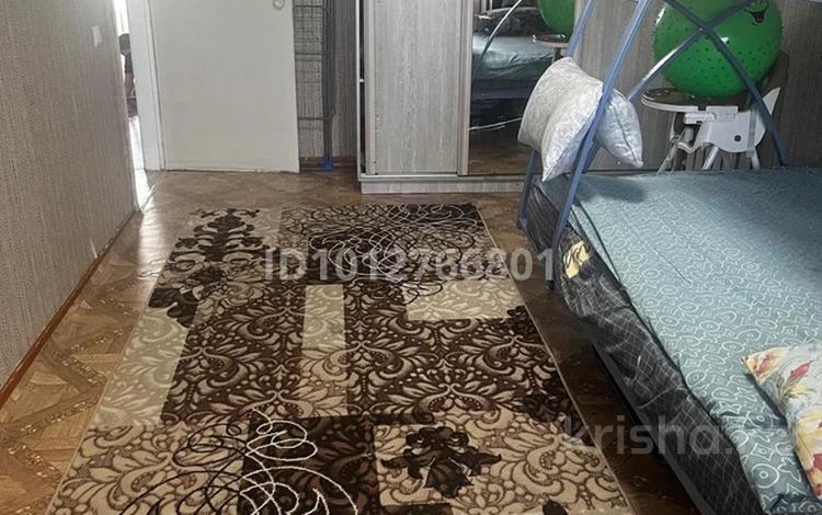 3-бөлмелі пәтер · 64 м² · 5/5 қабат, Майкудук, 14й микрорайон 36, бағасы: 110 000 ₸ в Караганде, Алихана Бокейханова р-н — фото 2