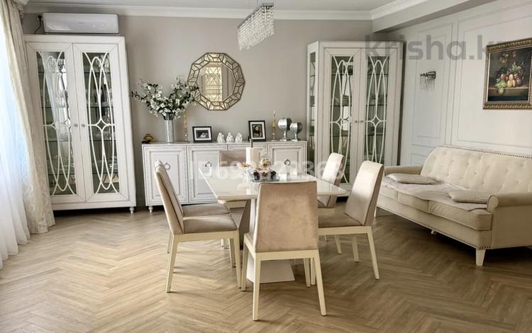 7-бөлмелі пәтер · 300 м² · 4/8 қабат, Шашкина 9в — Речка Есентай, проспект Аль Фараби, бағасы: 255 млн ₸ в Алматы, Бостандыкский р-н — фото 17