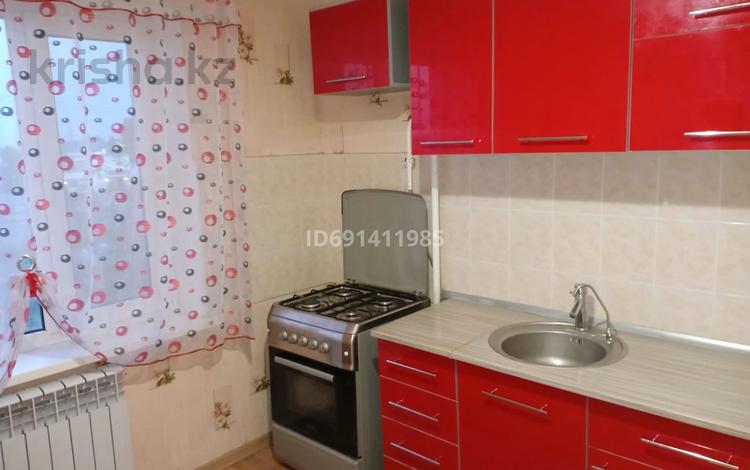 2-бөлмелі пәтер · 55 м² · 3/9 қабат, 12 ш/а. 41 — Продам 2 к. кв на 3 этаже, бағасы: 19.3 млн ₸ в Актобе, мкр 12 — фото 2