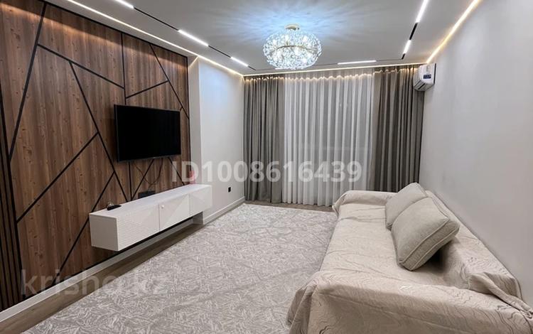 3-комнатная квартира · 97.4 м² · 5/17 этаж, Варламова за 103 млн ₸ в Алматы, Алмалинский р-н — фото 2