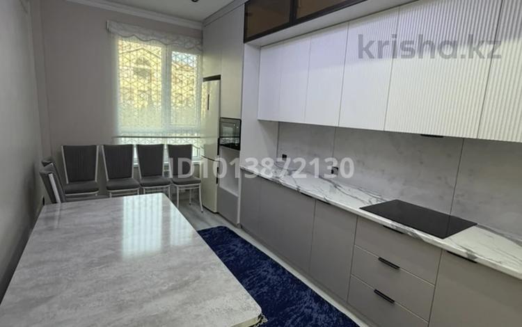 2-комнатная квартира · 74 м² · 3/12 этаж, 17-й микрорайон 26/5 за 270 000 ₸ в Шымкенте, Аль-Фарабийский р-н — фото 2