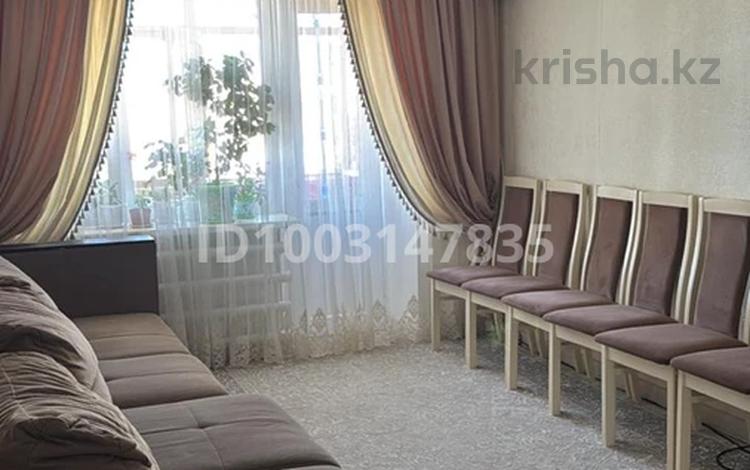 3-комнатная квартира · 60 м² · 2/5 этаж, Женис 9 за 18 млн ₸ в Жезказгане — фото 2