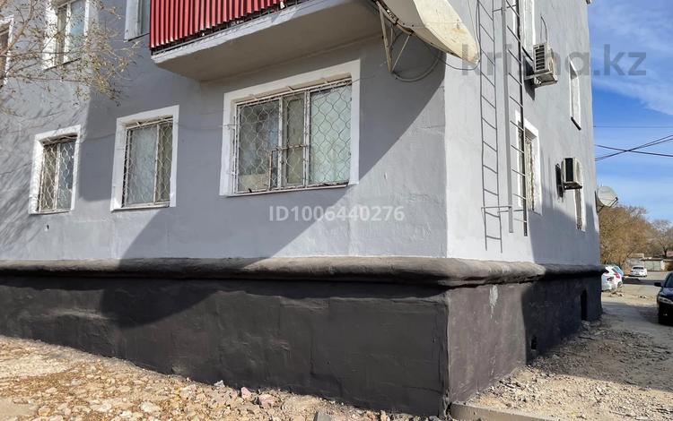 3-комнатная квартира · 47 м² · 1/3 этаж, Улытауская 6 — Возле Ориона за 8 млн ₸ в Жезказгане — фото 2
