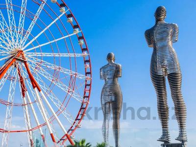 2-комнатная квартира · 65 м² · 17/35 этаж, Ангиса 75 за 55.6 млн 〒 в Батуми