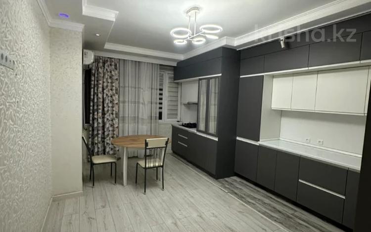 3-комнатная квартира · 111 м² · 6/9 этаж, 17-й мкр 95 за 40 млн ₸ в Актау — фото 2
