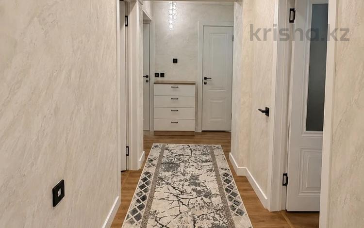 3-комнатная квартира · 73 м² · 1/5 этаж, Каирбекова — ЛУЧШЕЕ ПРЕДЛОЖЕНИЕ !!!! за 62.5 млн ₸ в Алматы, Медеуский р-н — фото 2