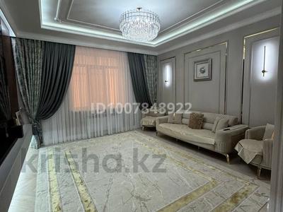 8-комнатная квартира · 446.9 м² · 3/3 этаж, 21-й мкр 93 за 110 млн 〒 в Актау