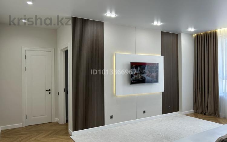 2-бөлмелі пәтер · 62.2 м² · 12/12 қабат, Райымбек батыр 2, бағасы: 57 млн ₸ в Астане, Сарайшык р-н — фото 2