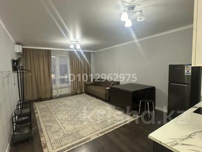 1-комнатная квартира · 30 м² · 4/11 этаж, мкр Аккент 95 за 10 000 ₸ в Алматы, Алатауский р-н