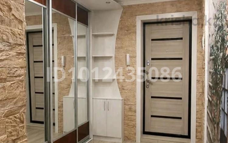 3-комнатная квартира · 65.8 м² · 4/6 этаж, 50 лет Октября 102г — Район 1-й поликлиники, универсама. за 25.8 млн ₸ в Рудном — фото 2