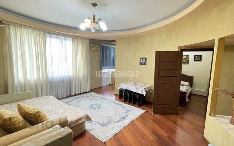 2-комнатная квартира · 60 м² · 3/9 этаж, Тимирязева 111 А — Розыбакиева за 18 000 ₸ в Алматы, Бостандыкский р-н — фото 83